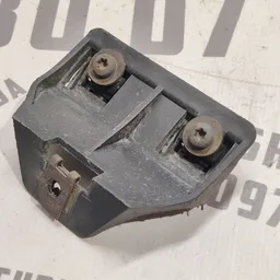 Кронштейн бампера Volvo V50 (04-12) 2.0 Дизель задній нижній