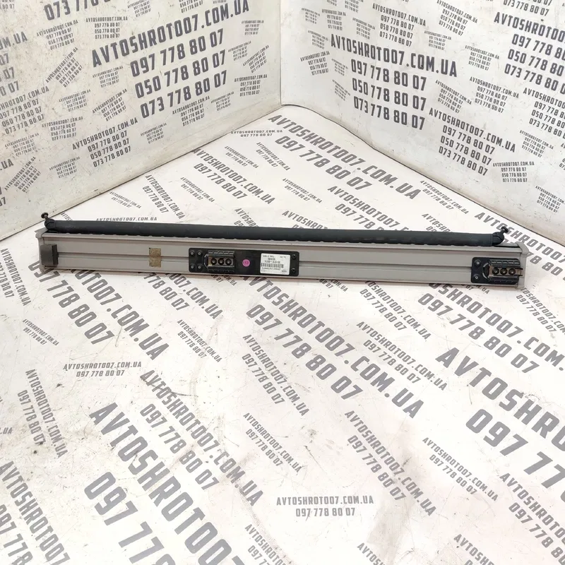 Шторка багажника Volvo V50 (04-12) 2.0D задня OEM 3519100974