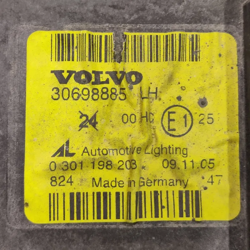 Фара Volvo V50 (04-12) 2.0 Дизель передня ліва OEM 30698885