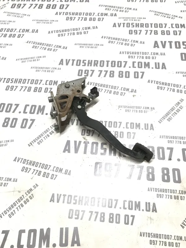 Педаль гальма Kia Cerato 1 (04-09) 2.0 Бензин МКПП