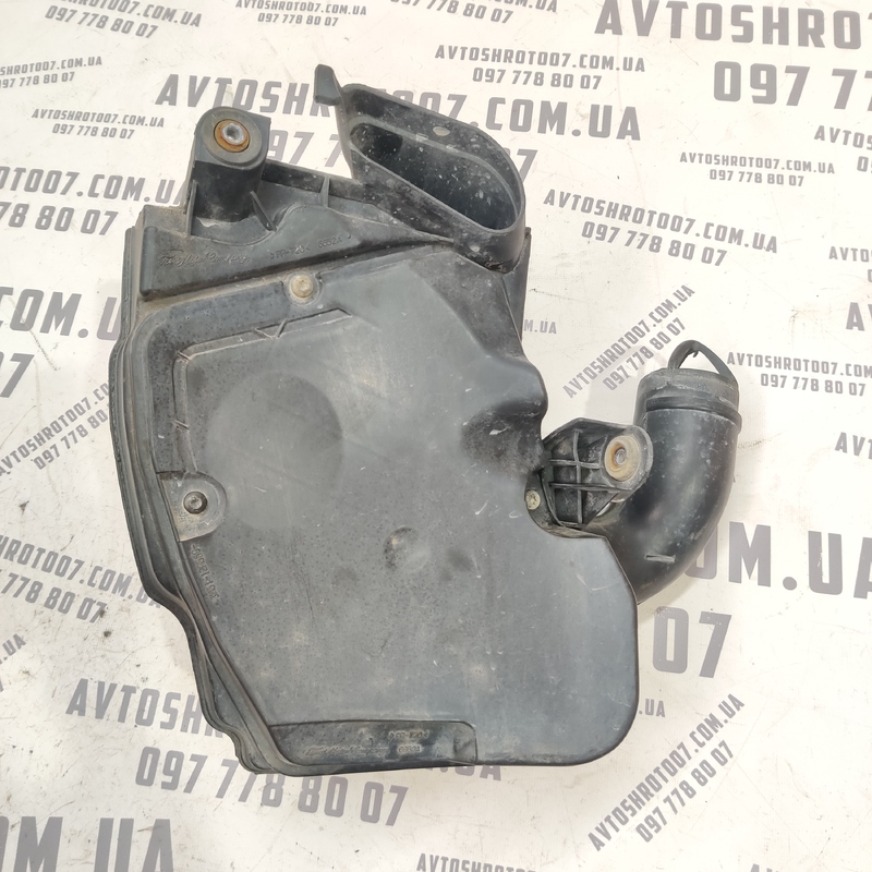 Корпус фільтра Volvo V50 (04-12) 2.0D лівий OEM 3m5112a659 фото 2