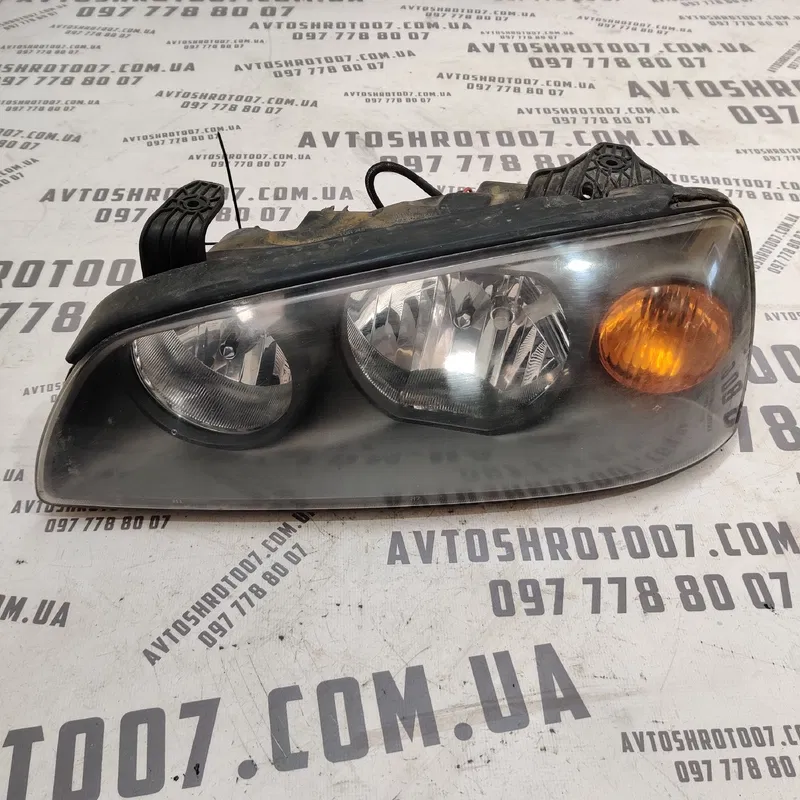 Фара Hyundai Elantra 3 00-06 1.6 Бензин ліва OEM 921012dxxx