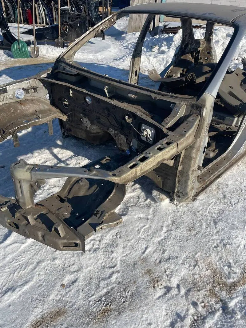 Четверть Kia Sorento 1 (02-09) 2.5 CRDi Дизель передня ліва