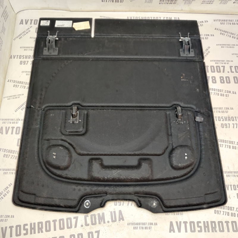 Полка багажника Volvo V50 (04-12) 2.0D задня OEM 39870017