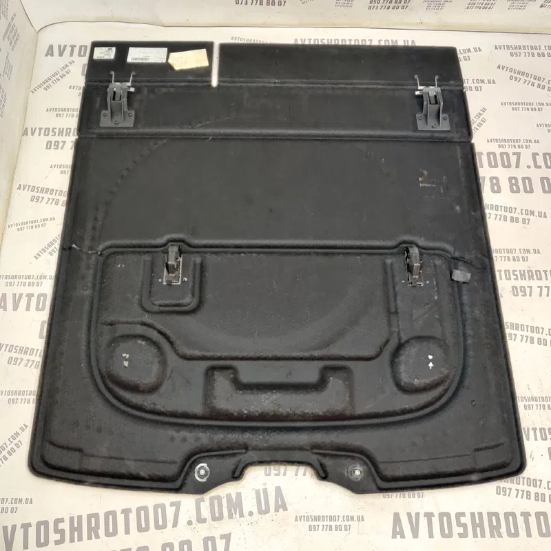Полка багажника Volvo V50 (04-12) 2.0D задня OEM 39870017