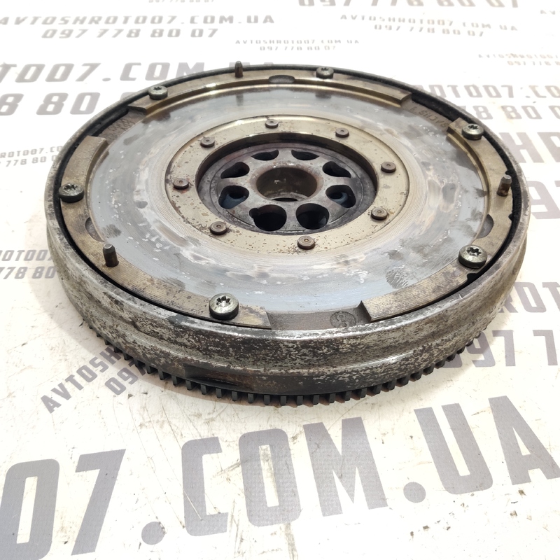 Маховик Volvo V50 (04-12) 2.0 Дизель OEM ggv30000039