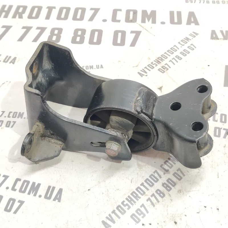 Подушка двигуна Hyundai Elantra 3 (00-06) 1.6 Бензин задня