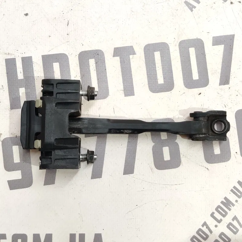 Обмежувач дверей Volvo V50 (04-12) 2.0 Diesel задній правий