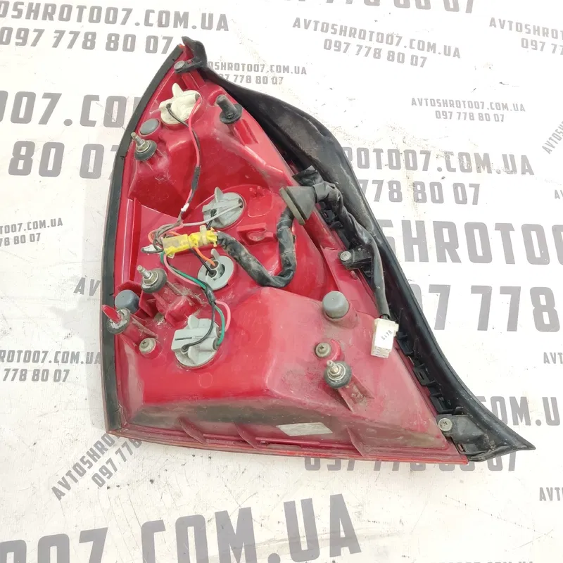 Ліхтар задній правий Hyundai Elantra 3 (00-06) 1.6 924022d5