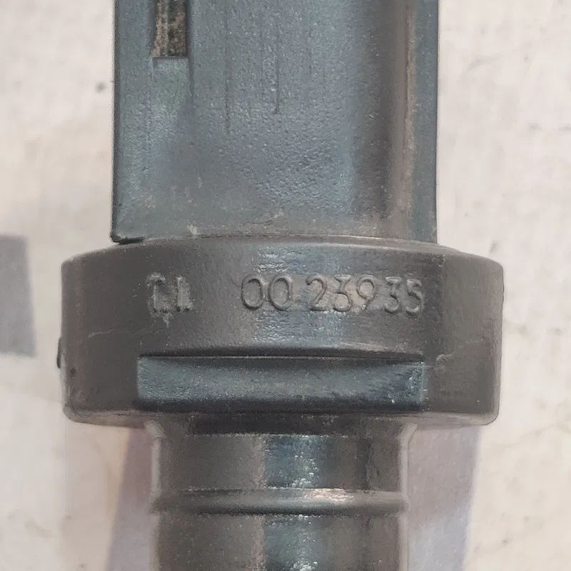 Датчик рівня охолоджувача Volvo V50 (04-12) 2.0D OEM 0023935
