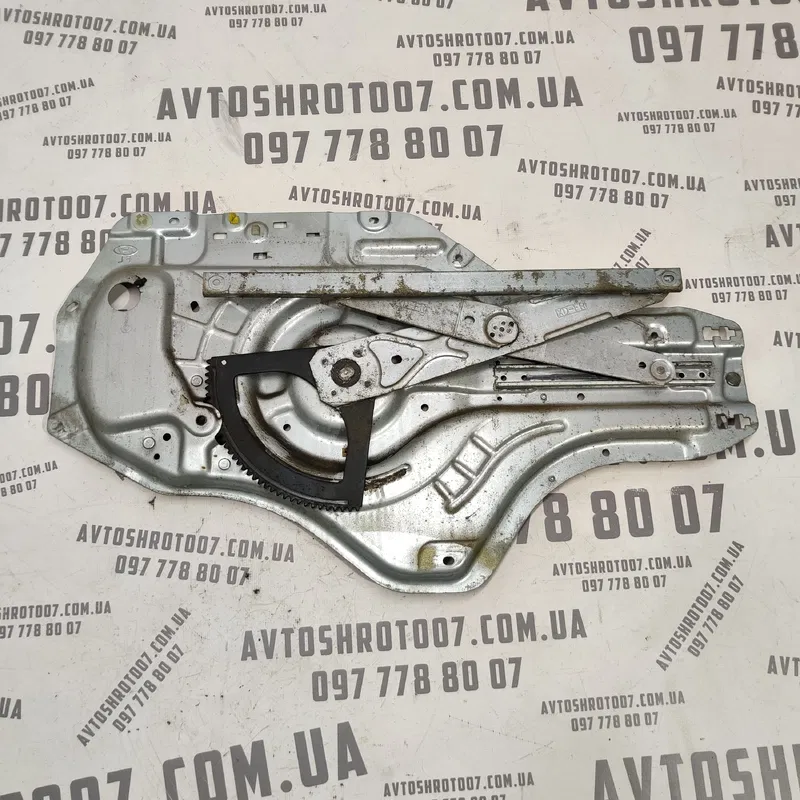 Склопідіймач Hyundai Elantra 00-06 1.6 п.лів. OEM 824702D062