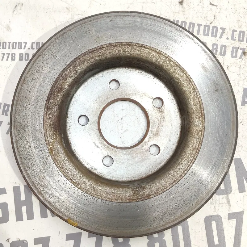 Гальмівний диск Volvo V50 (04-12) 2.0 Дизель задній