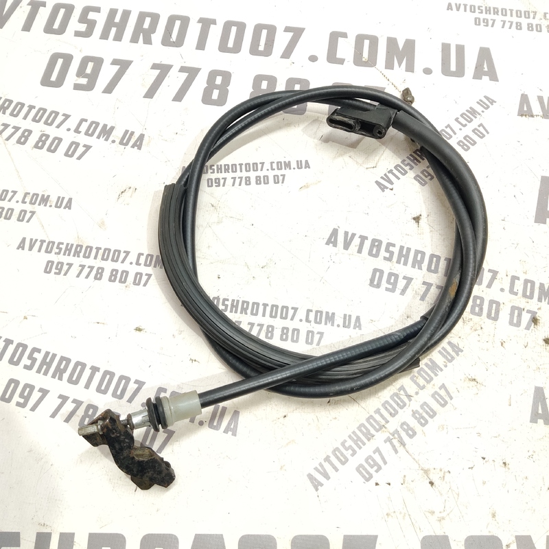 Трос ручного тормоза Volvo V50 (04-12) 2.0D задня ліва нижня