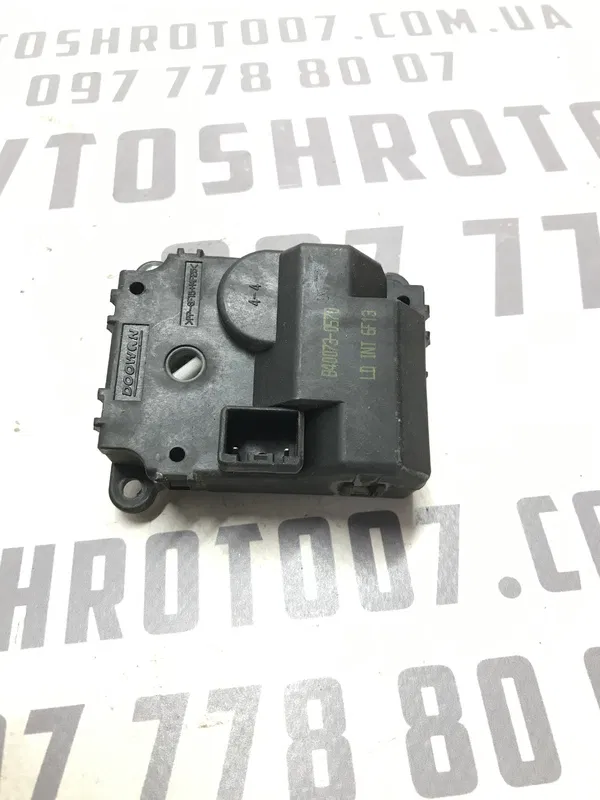 Двигун заслінки пічки Kia Cerato 1 (03-09) 2.0 G4GC Бензин