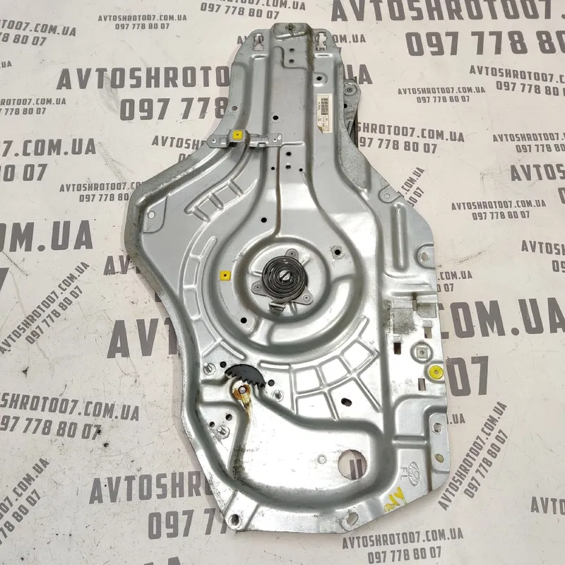 Склопідіймач Hyundai Elantra 00-06 1.6 п.лів. OEM 824702D062