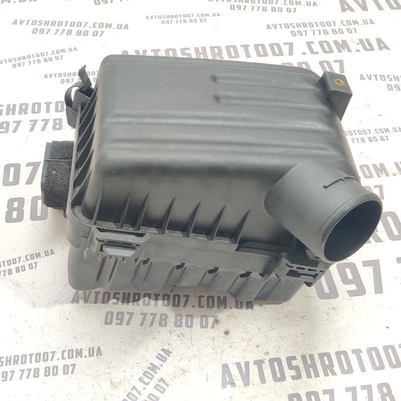 Корпус фільтра Hyundai Elantra 3 (00-06) 1.6 OEM 281102D000
