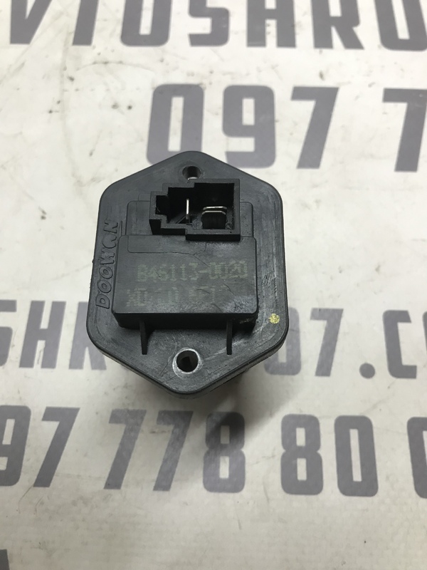 Реостат пічки Kia Cerato 1 (04-09) 2.0 Бензин OEM b461130020