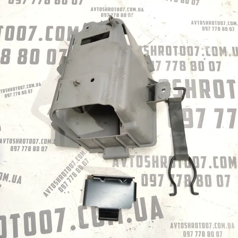 Пластик багажника Kia Sorento 02-09 2.5D пр. OEM 855753e000