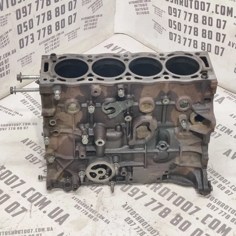 Блок двигуна Volvo V50 (04-12) 2.0 Diesel OEM D4204T