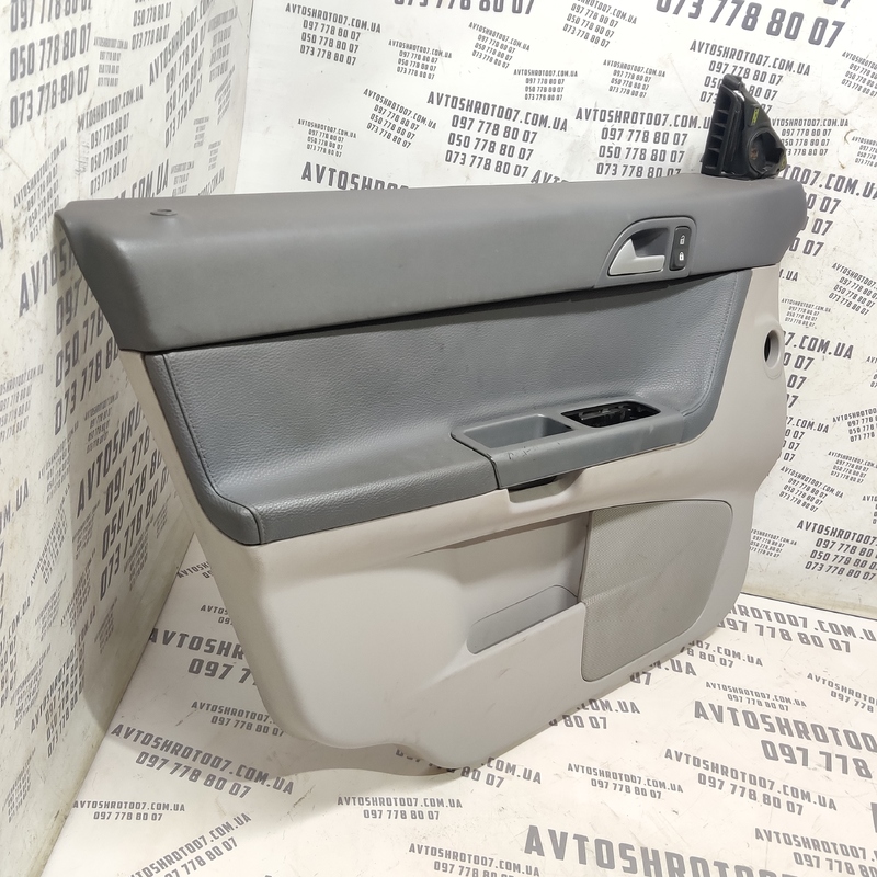 Карта дверна Volvo V50 (04-12) 2.0 D передня ліва фото 2