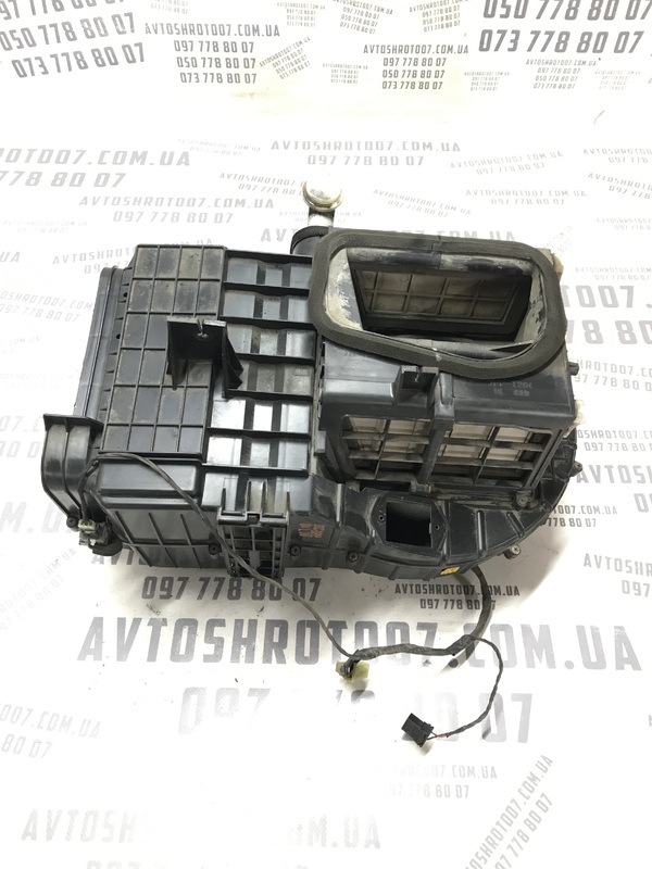 Корпус пічки Kia Sorento 1 (02-09) 2.5 Дизель D4CB