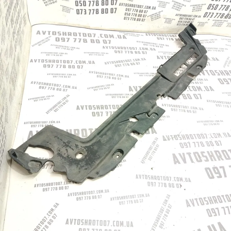 Накладка Toyota Auris (06-12) 1.6 бенз перед OEM 5314102020