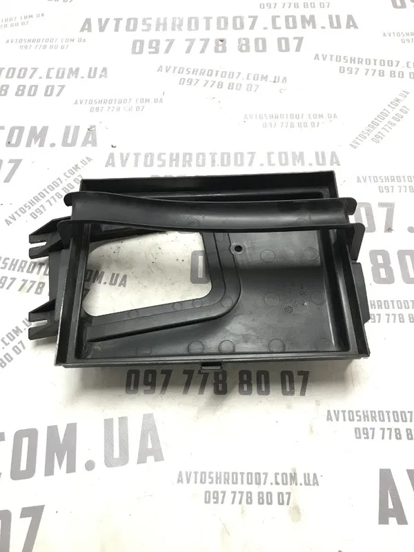 Корпус фільтра салону VW Passat B5+ (00-05) 1.9 Дизель Права