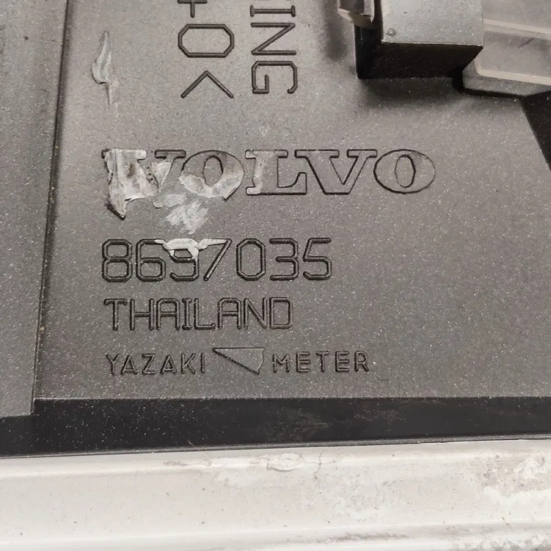 Панель приладів Volvo V50 (04-12) 2.0 Дизель OEM 30728645