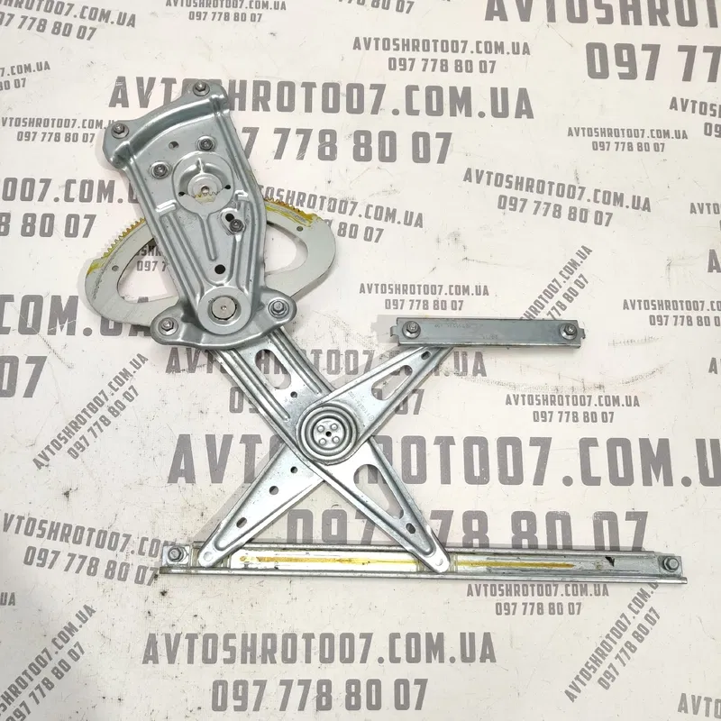 Склопідіймач Renault Scenic 3 09-16 1.6D З.Пр. OEM 966415102