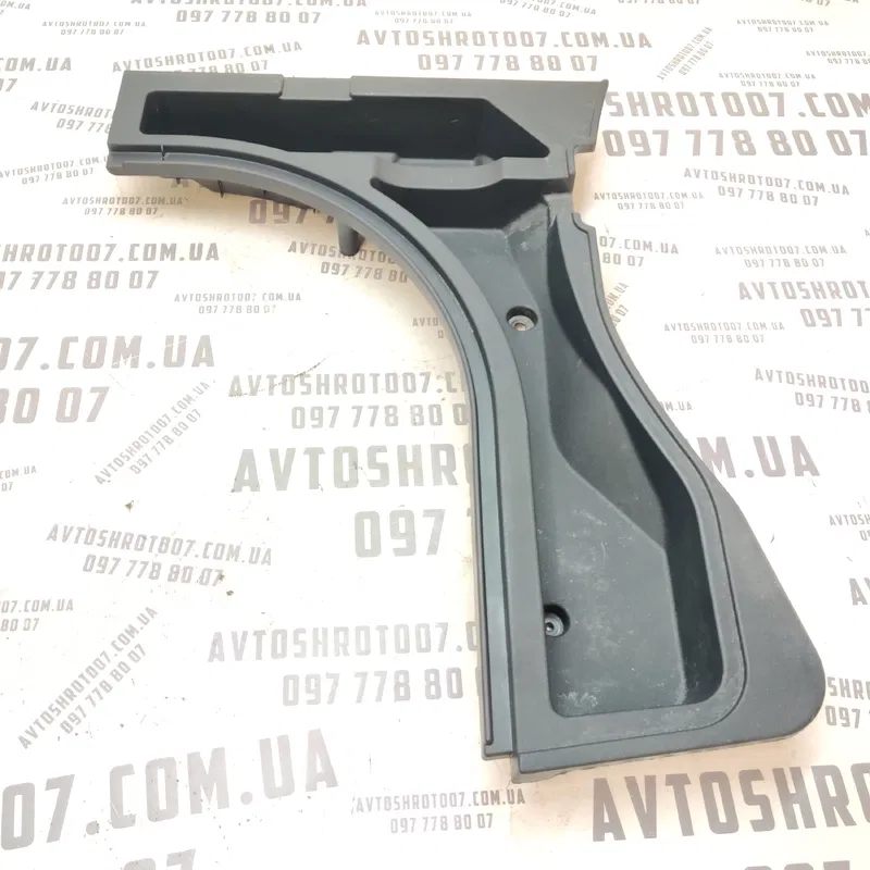 Пластик багажника Toyota Auris 06-12 1.6B пр. OEM 6499502040