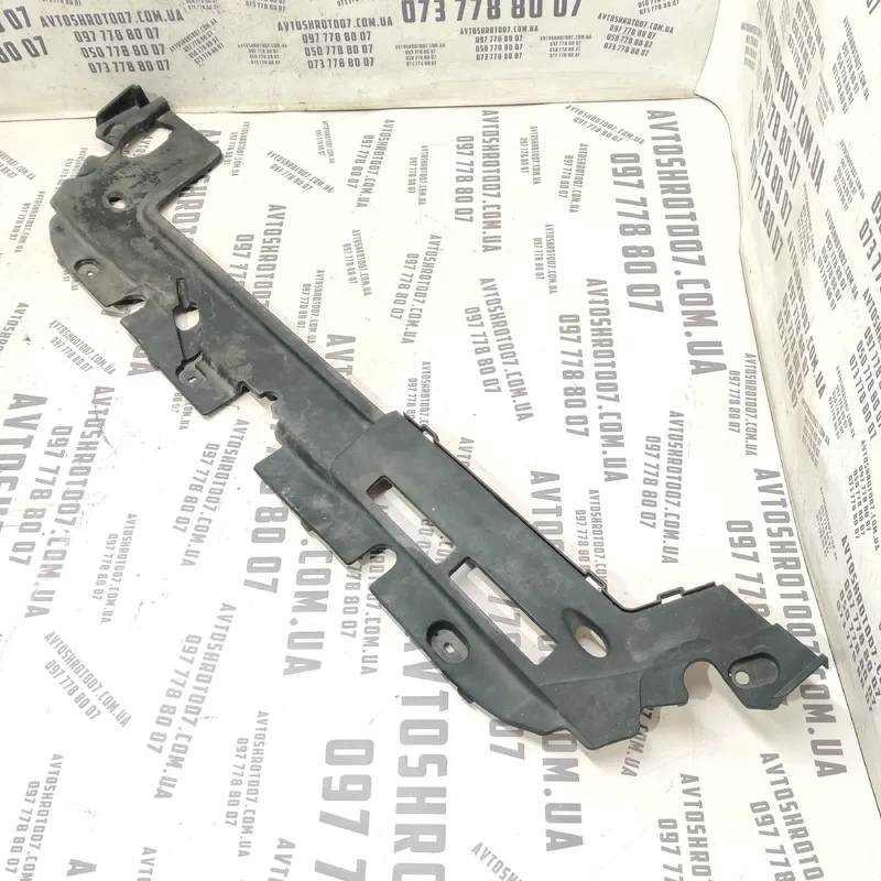 Накладка Toyota Auris (06-12) 1.6 бенз перед OEM 5314102020