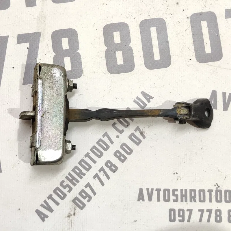 Обмежувач дверей Toyota Auris (06-12) 1.6 Бензин задня ліва