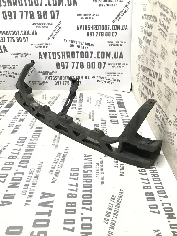Кронштейн бампера Passat B5+ 00-05 1.9D перед OEM 3B0807469C
