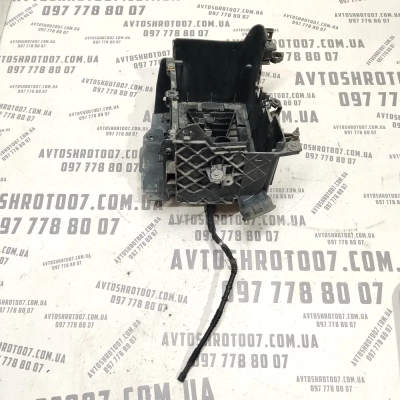 Кріплення АКБ Grand Scenic 3 09-16 1.6dCi OEM t06009a180