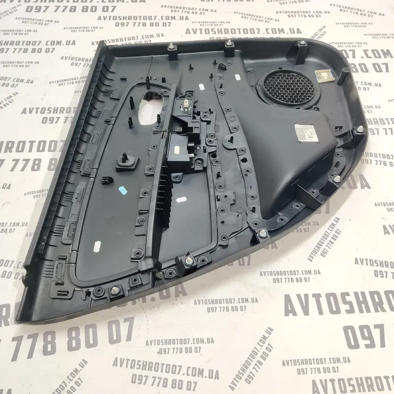 Карта Renault Scenic 3 (09-16) 1.6d Зад.Пр. OEM 829a04624r