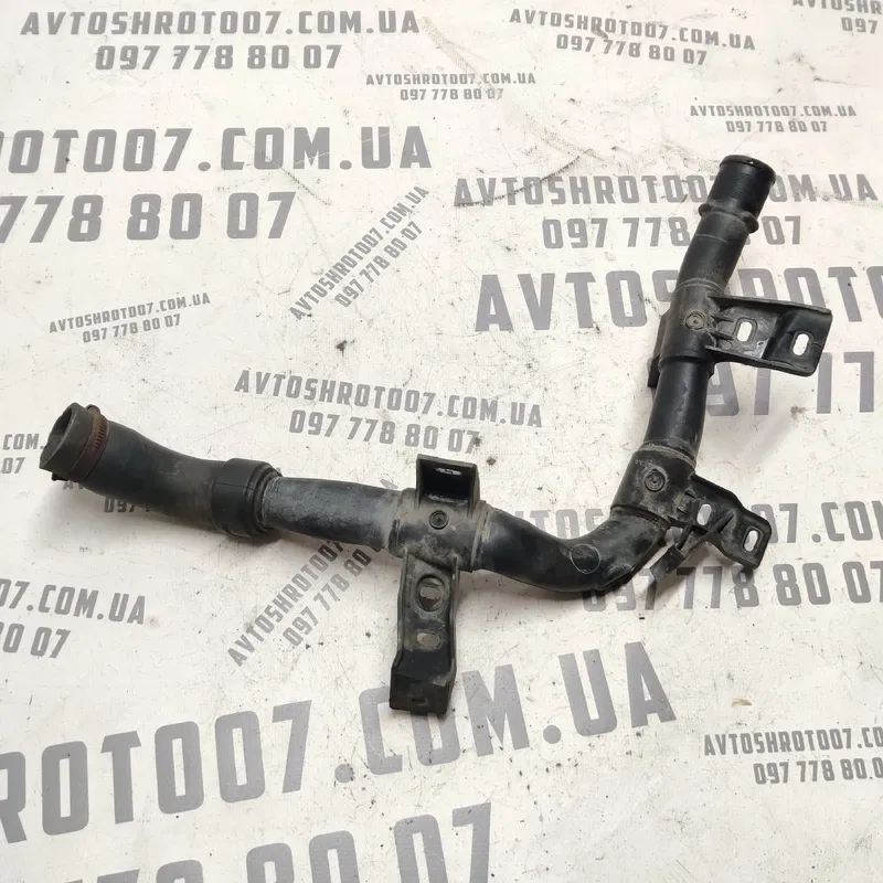 Трубка системи охолодження Peugeot 307 (01-08) 1.4 Бензин