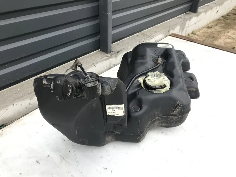 Бак паливний VW Passat B5+ (00-05) 1.9 Дизель OEM 3b0201085