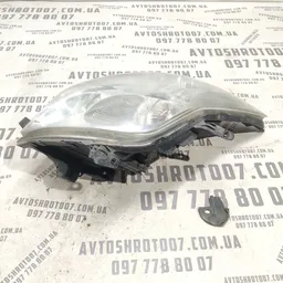 Фара Toyota Auris (06-12) 1.6 передня права OEM 8113002470 фото 2