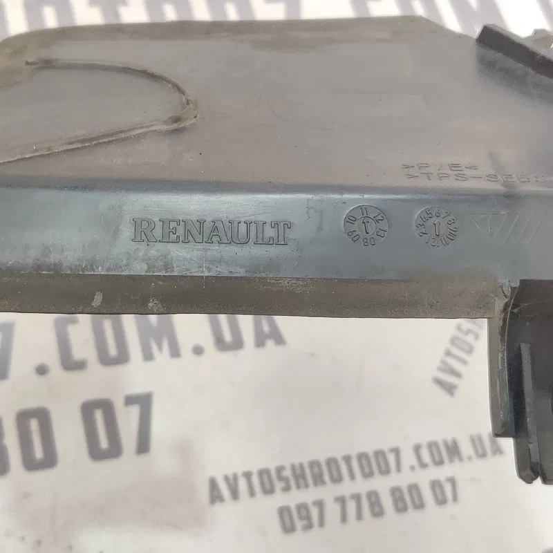 Накладка передня Grand Scenic 3 09-16 1.6 dCi OEM 214940025r