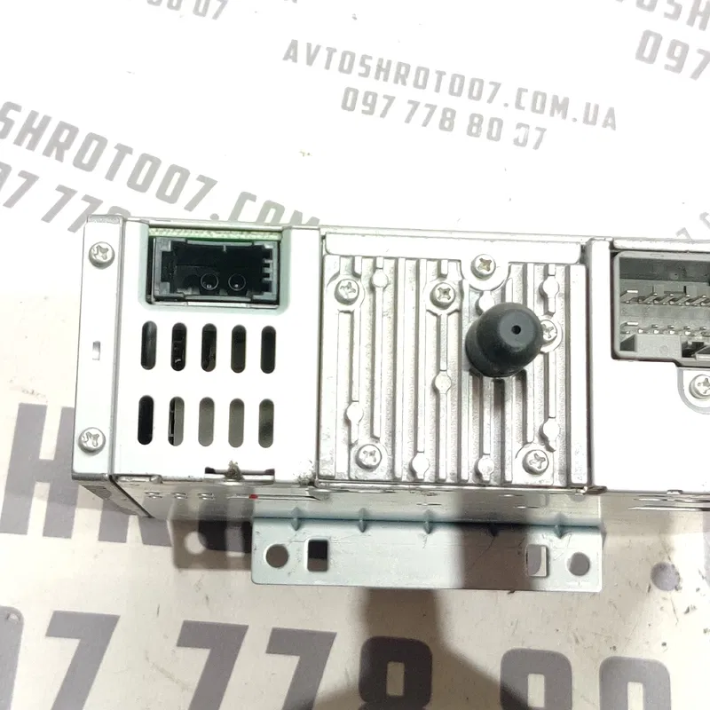 Магнітола Volvo V50 (04-12) 2.0 Diesel OEM 36050353