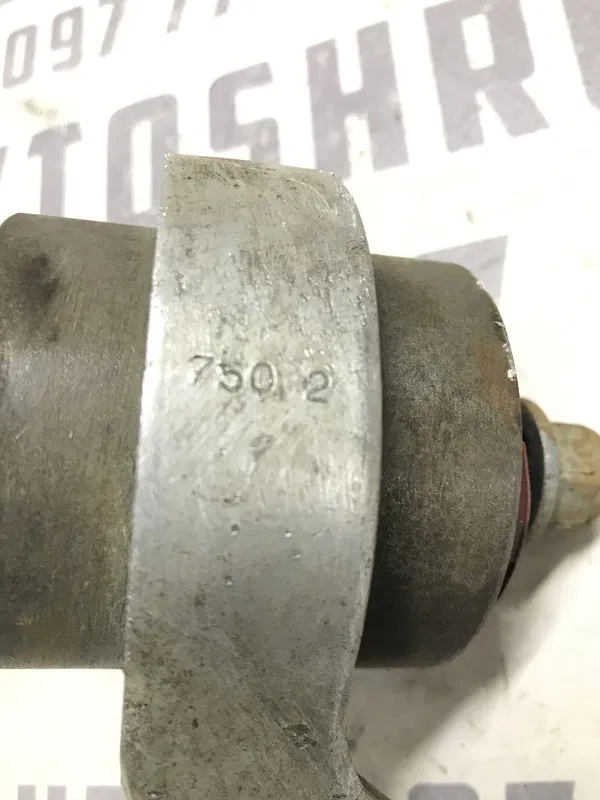 Ричаг підвіски VW Passat B5+ (00-05) 1.9D перед. лів. нижній