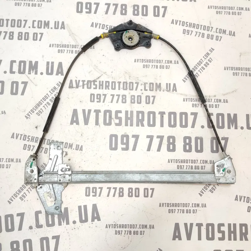 Склопідіймач Peugeot 307 (01-08) 1.4 Пд Пр OEM 9637139380