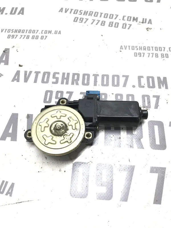 Мотор склопідіймача Chevrolet Tacuma 00-08 2.0 передня права