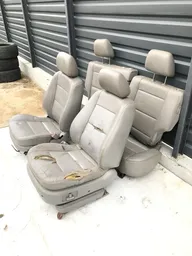 Комплект сидінь Kia Sorento 1 (02-09) 2.5 Дизель