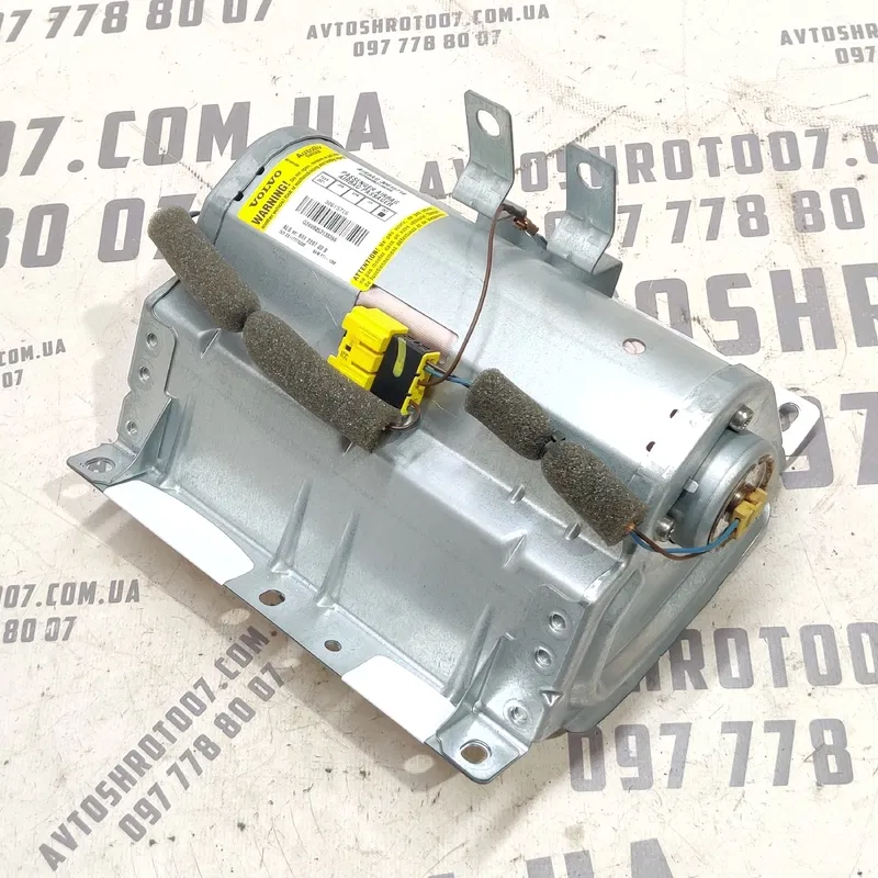 Подушка безпеки Volvo V50 04-12 2.0D пасажира OEM 30615716