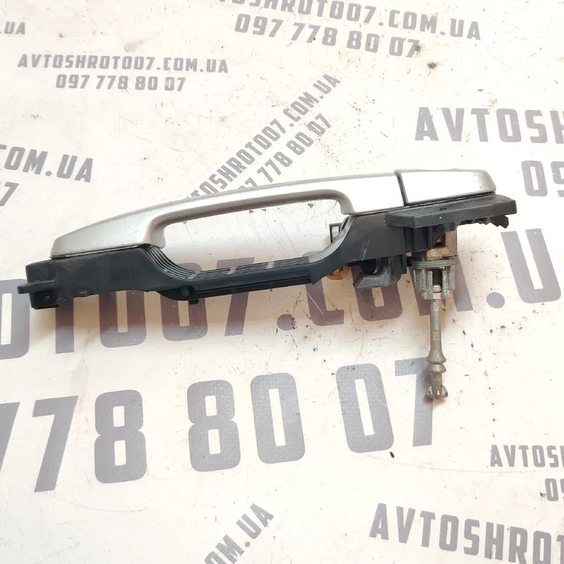 Ручка зовнішня Toyota Auris (06-12) 1.6 Benz передня ліва