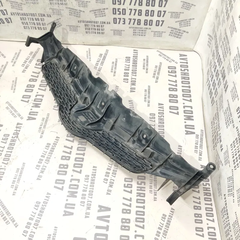 Решітка радіатора Toyota Auris (06-12) 1.6 перед 5311102390