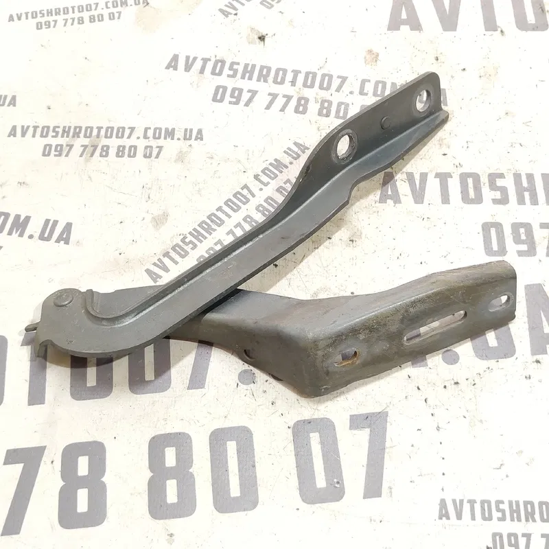 Петля капоту Peugeot 307 (01-08) 1.4 ліва OEM 9636473580