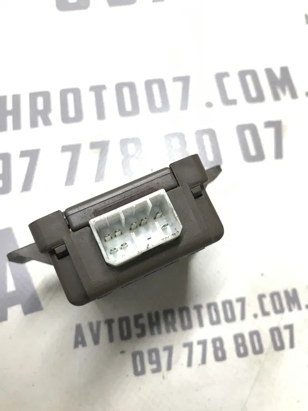 Датчик дверей Chevrolet Tacuma 00-08 2.0 Бензин OEM 96459510