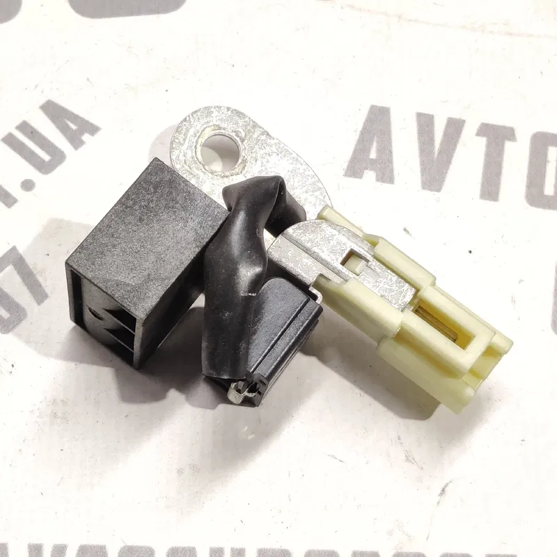 Реле Toyota Auris (06-12) 1.6 Бензин OEM 9098005357